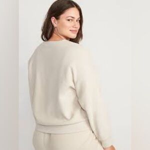 NWT Old Navy Microfleece sweater